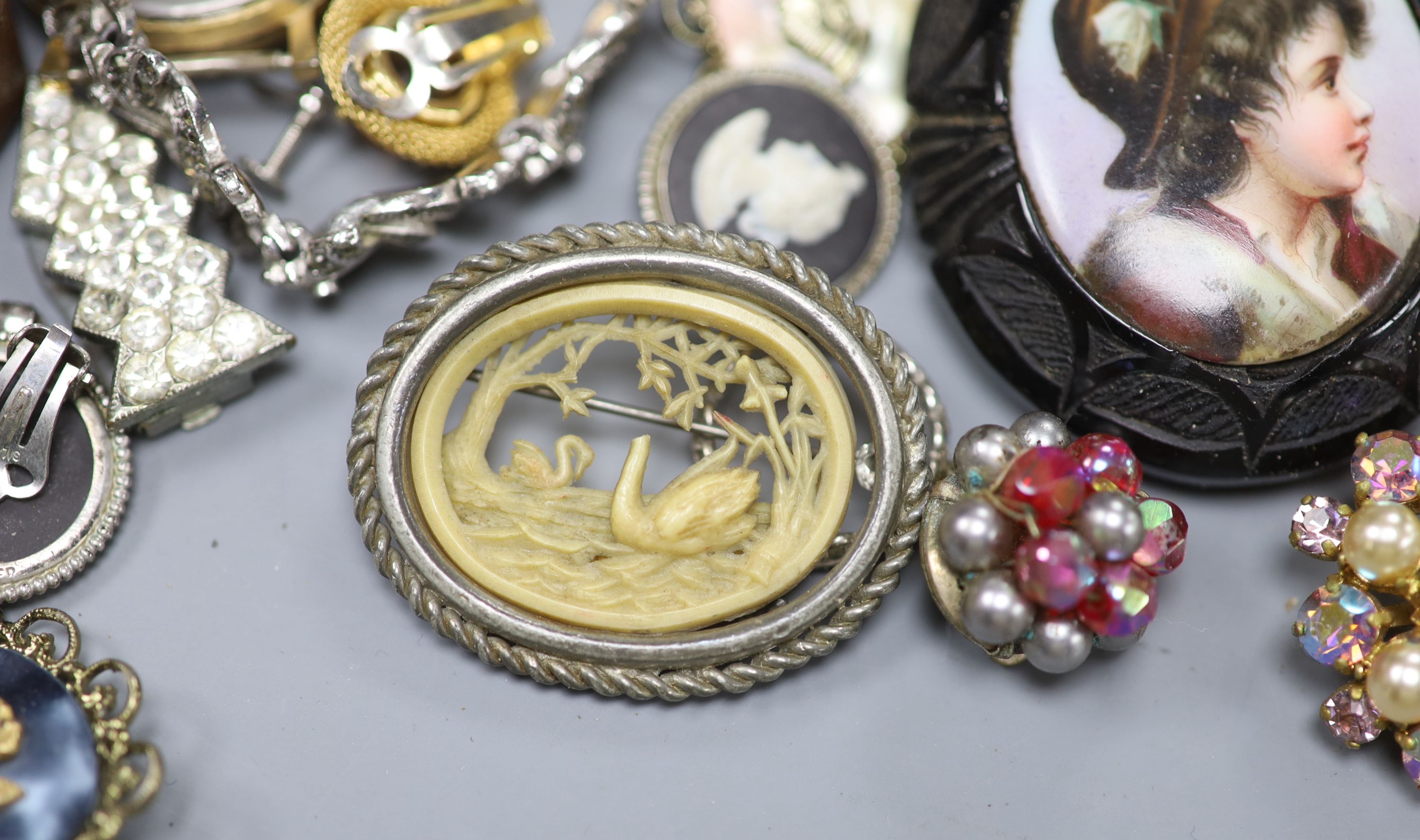 A small group of assorted costume jewellery and other items including silver teaspoons and Timex wrist watch.